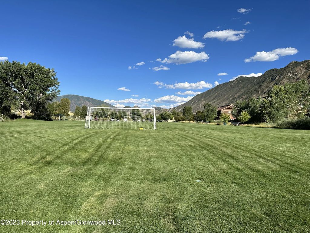 17 of 20 - 560 River View Drive 704, New Castle, CO