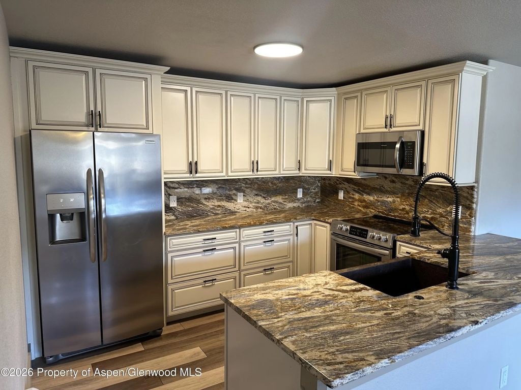 4 of 20 - 560 River View Drive 704, New Castle, CO