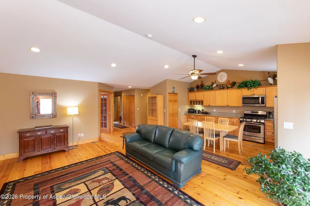 7 of 24 - 796 Melissa Lane, Carbondale, CO
