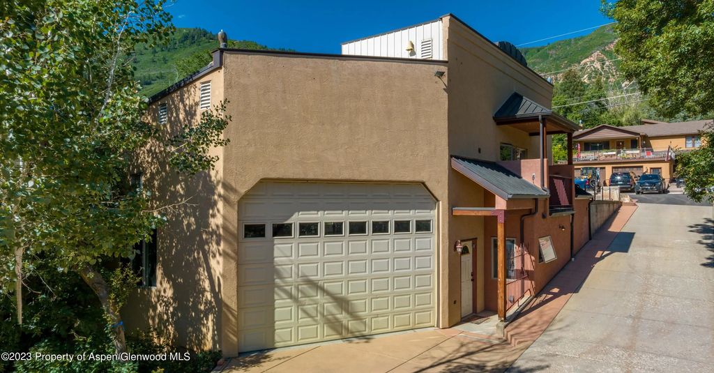 908 Red Mountain Drive, Glenwood Springs