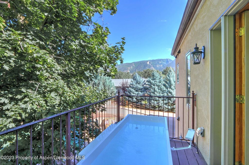 24 of 50 - 908 Red Mountain Drive, Glenwood Springs, CO
