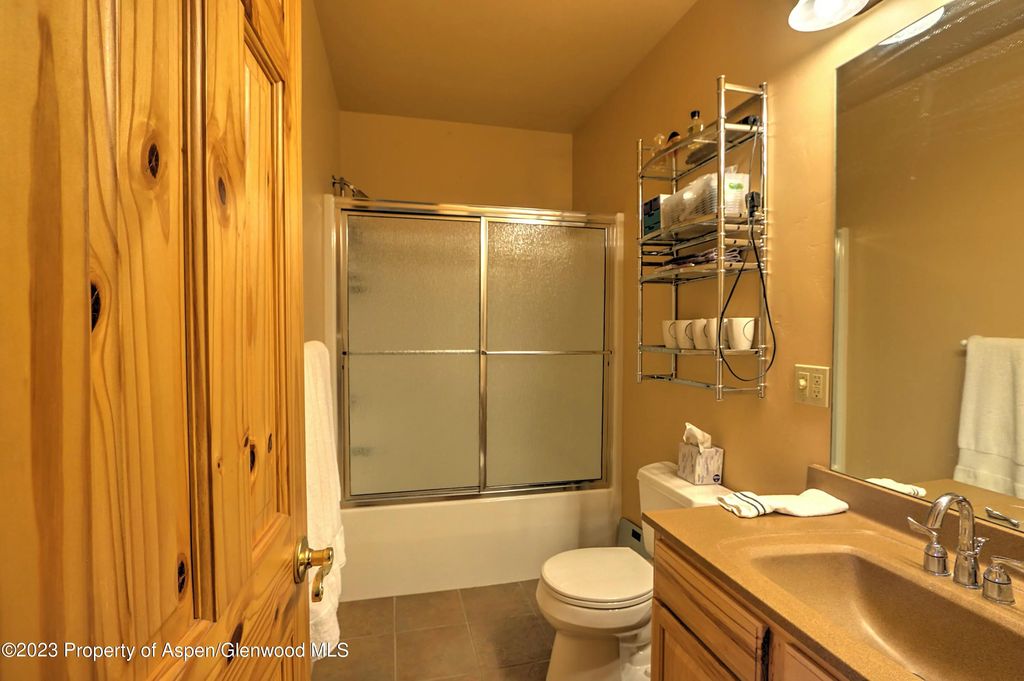 31 of 50 - 908 Red Mountain Drive, Glenwood Springs, CO