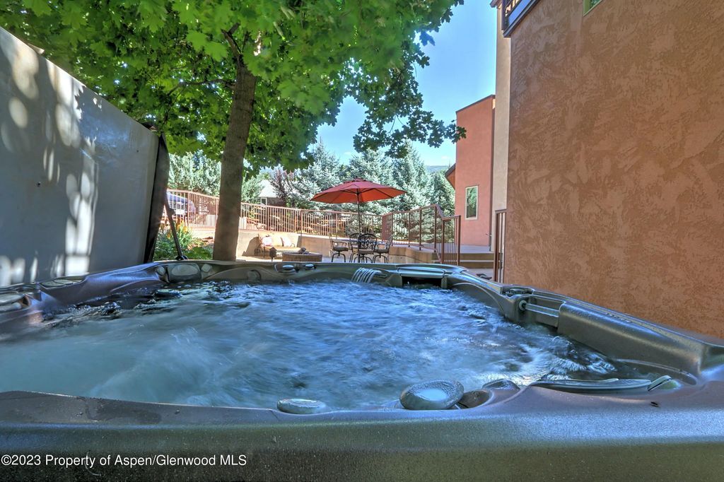 33 of 50 - 908 Red Mountain Drive, Glenwood Springs, CO