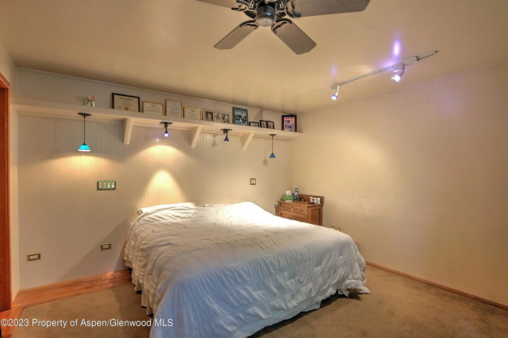 35 of 50 - 908 Red Mountain Drive, Glenwood Springs, CO