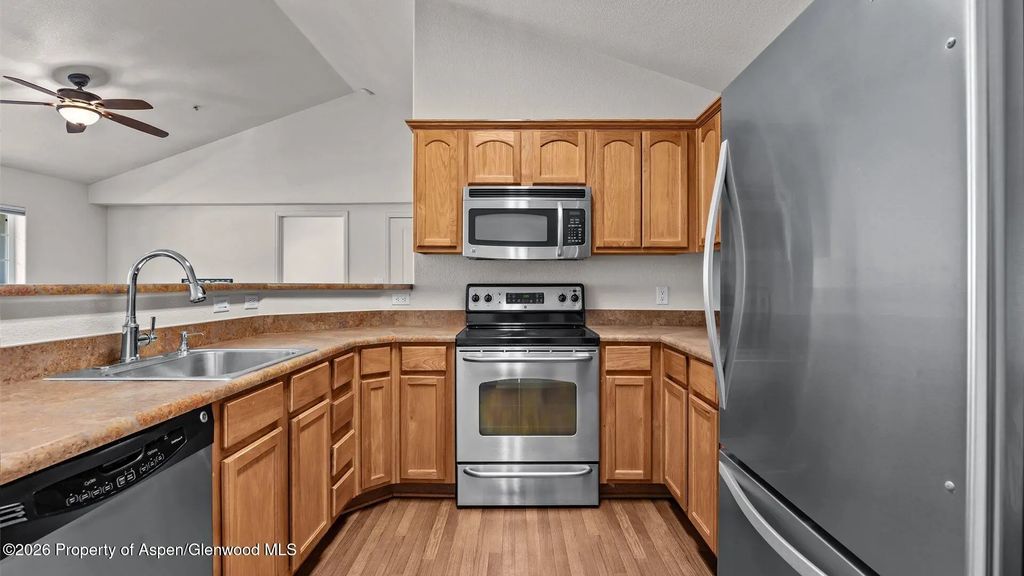 10 of 32 - 488 River View Drive 407, New Castle, CO