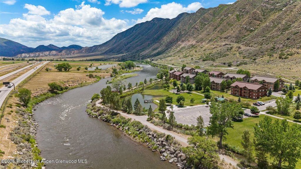 29 of 32 - 488 River View Drive 407, New Castle, CO
