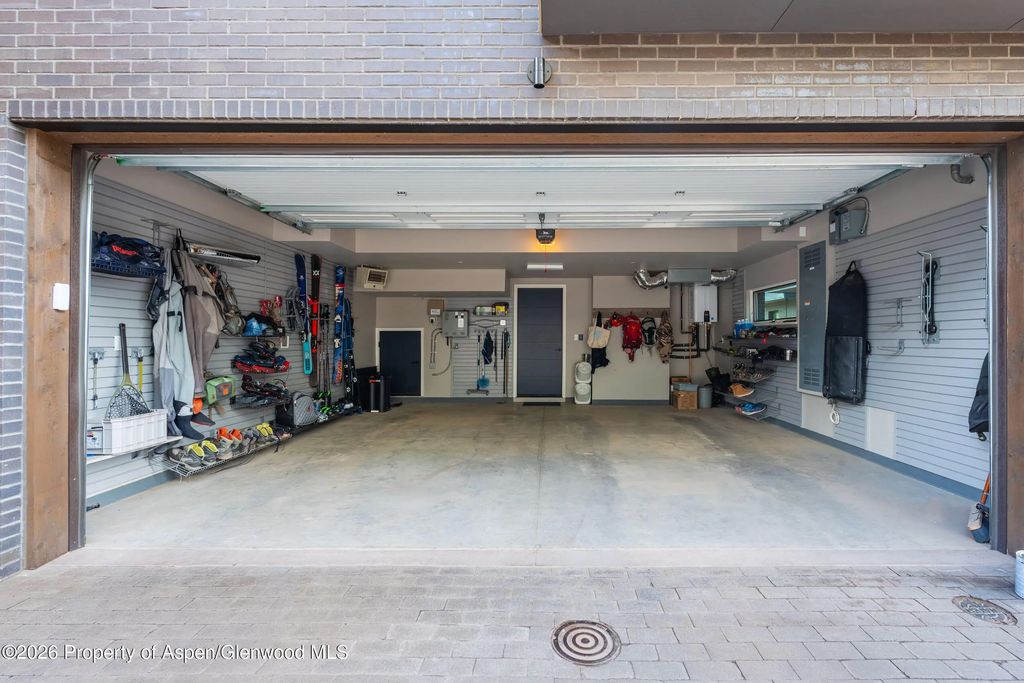 33 of 40 - 22856 Two Rivers Road, Basalt, CO
