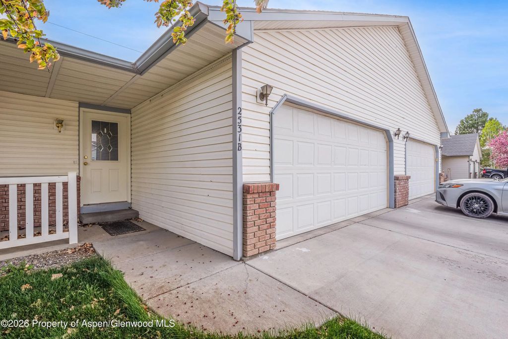 1 of 37 - 2531 Shetland Court B, Grand Junction, CO