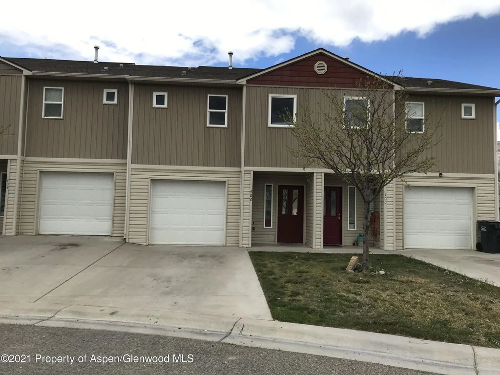 1 of 12 - 402 Yarrow Circle, Parachute, CO