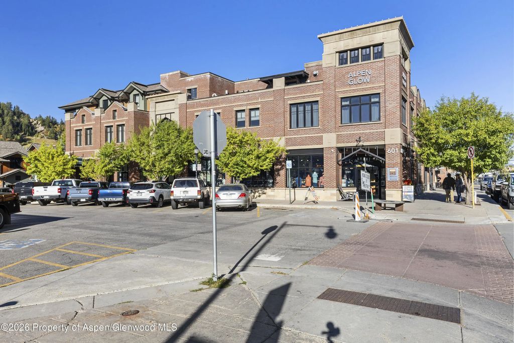 19 of 20 - 601 Lincoln Avenue C4 & Pk Sp P8, Steamboat, CO