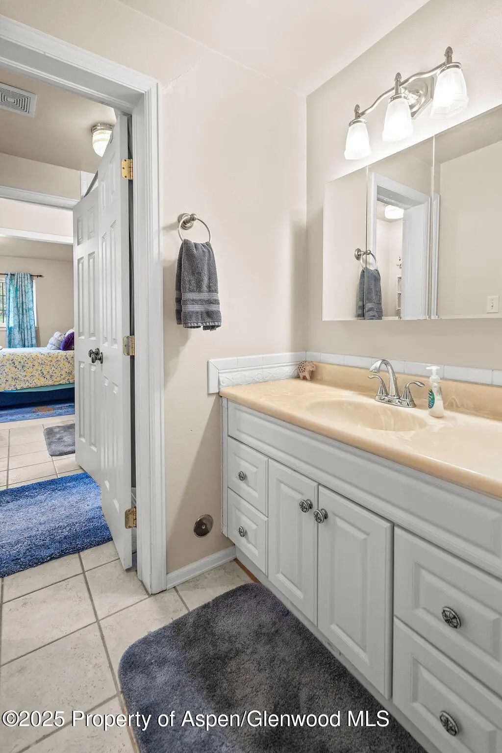 21 of 49 - 1060 Alta Vista Drive, Craig, CO