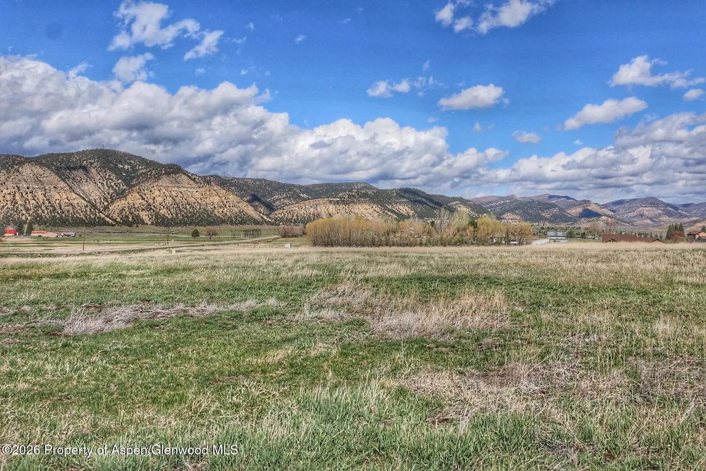 6 of 11 - 1030 White River Road, Meeker, CO