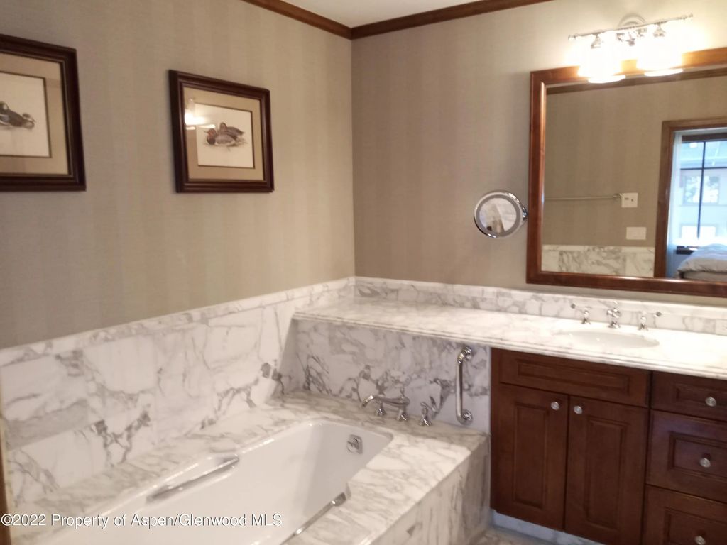 12 of 41 - 0075 Prospector Road Unit 8204 Winter Interest #5, Aspen, CO