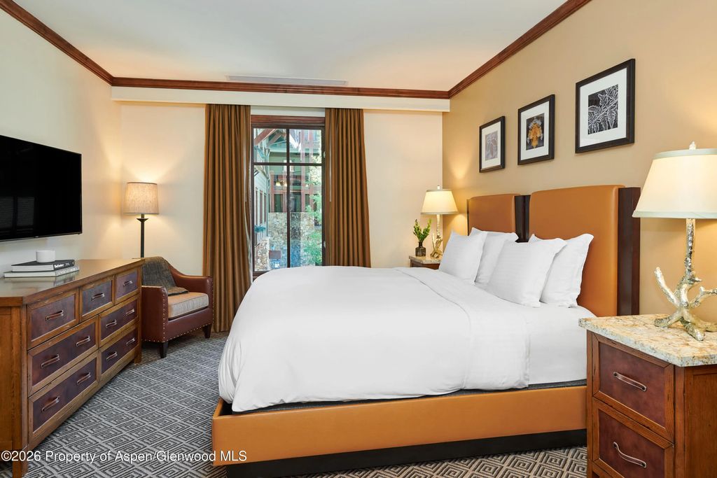 6 of 10 - 0075 Prospector Road 8401-11, Aspen, CO