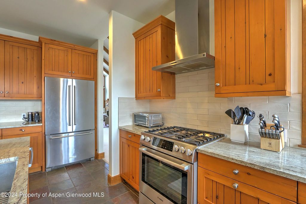 10 of 64 - 408 Settlement Lane, Carbondale, CO