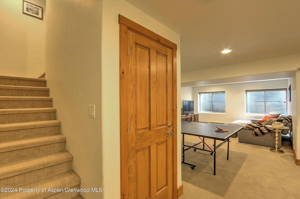 27 of 64 - 408 Settlement Lane, Carbondale, CO