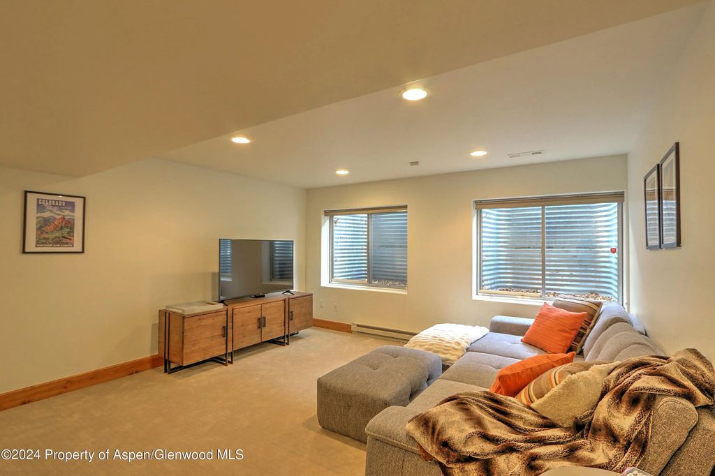 29 of 64 - 408 Settlement Lane, Carbondale, CO