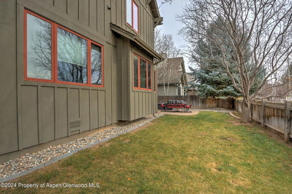 39 of 64 - 408 Settlement Lane, Carbondale, CO