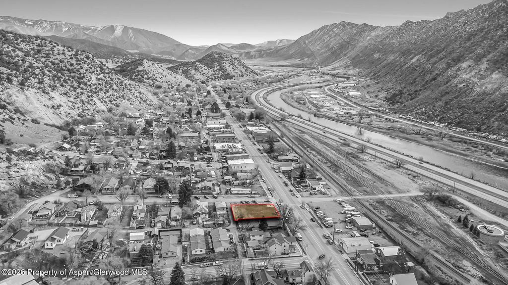 8 of 20 - 600 W Main Street, New Castle, CO