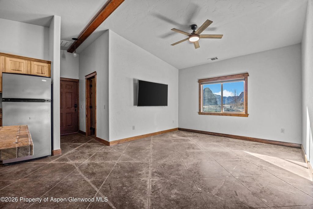 19 of 42 - 22675 Co-141, Whitewater, CO