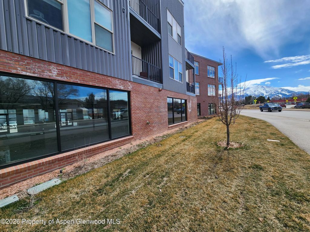 5 of 11 - 920 Colorado 133, South End Cap, Carbondale, CO