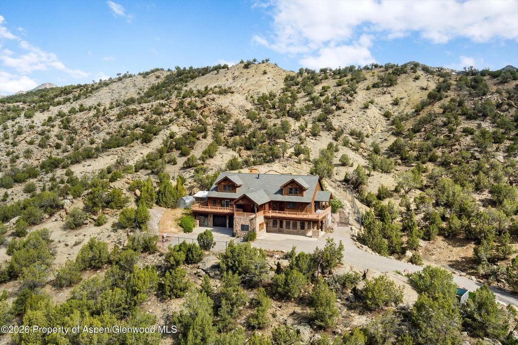 44 of 50 - 450 Summer Falls Road, Silt, CO
