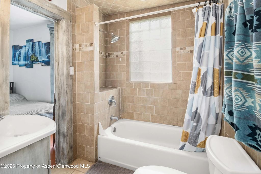 14 of 18 - 1022 Grand Avenue, Glenwood Springs, CO