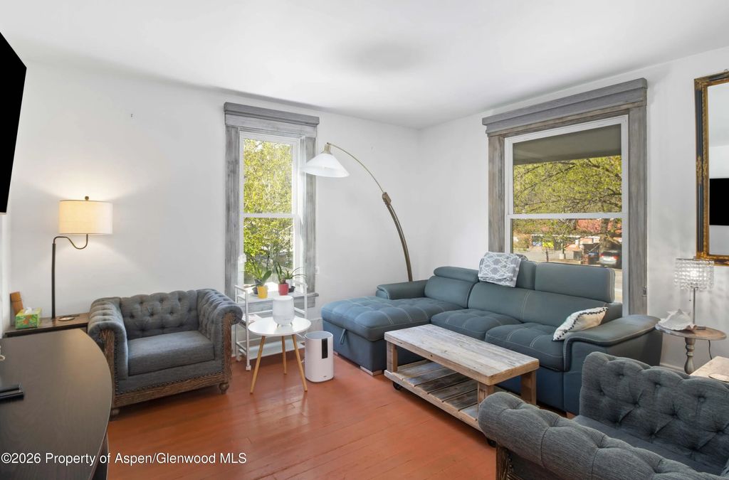9 of 18 - 1022 Grand Avenue, Glenwood Springs, CO