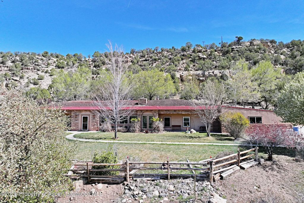 1 of 38 - 53916 Kk Road, Molina, CO
