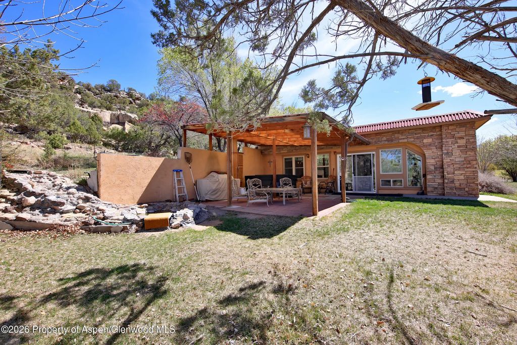 27 of 38 - 53916 Kk Road, Molina, CO