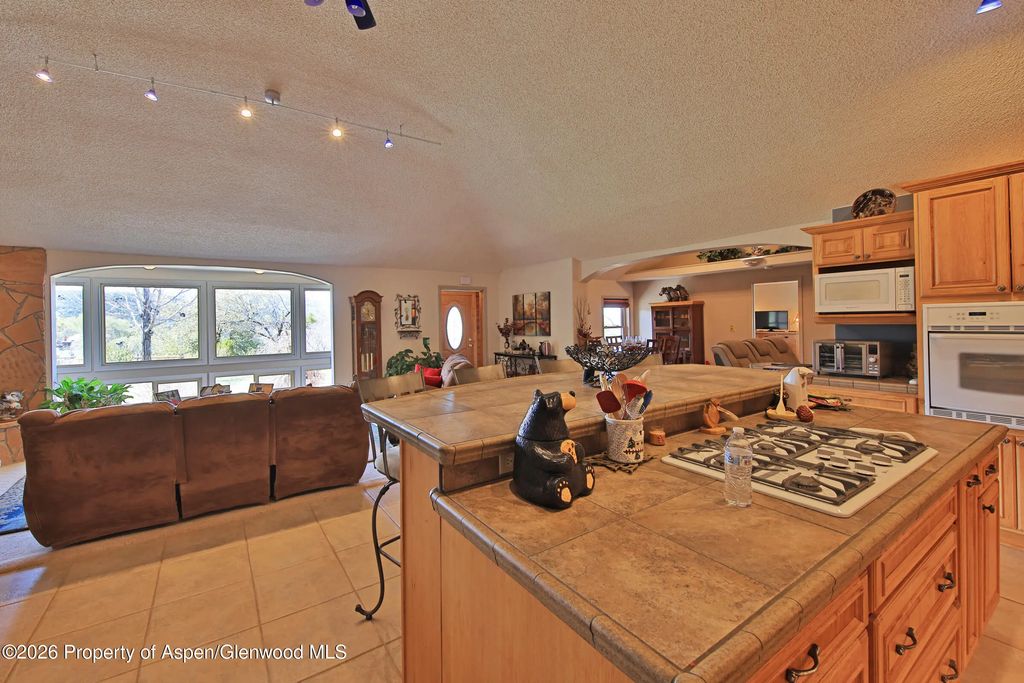 9 of 38 - 53916 Kk Road, Molina, CO