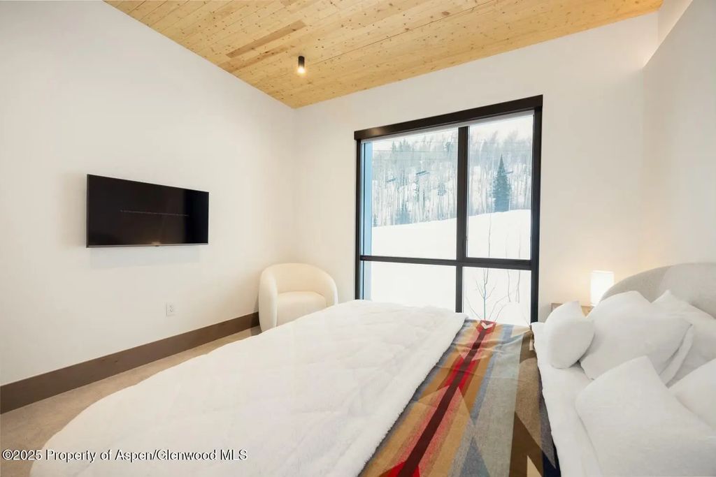 15 of 43 - 180 Wood Road 302, Snowmass Village, CO