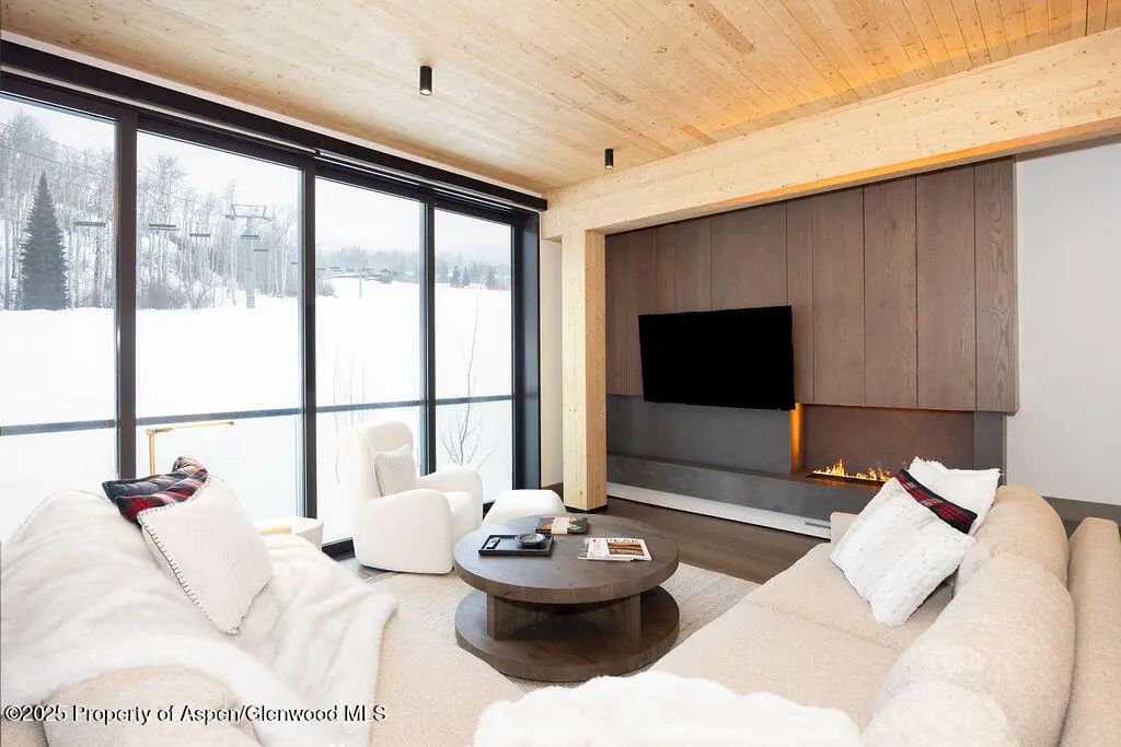 7 of 43 - 180 Wood Road 302, Snowmass Village, CO
