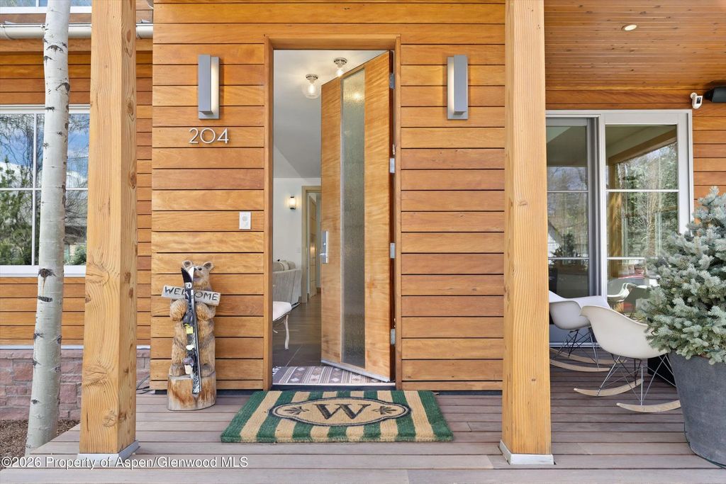 25 of 27 - 204 N Monarch Street, Aspen, CO