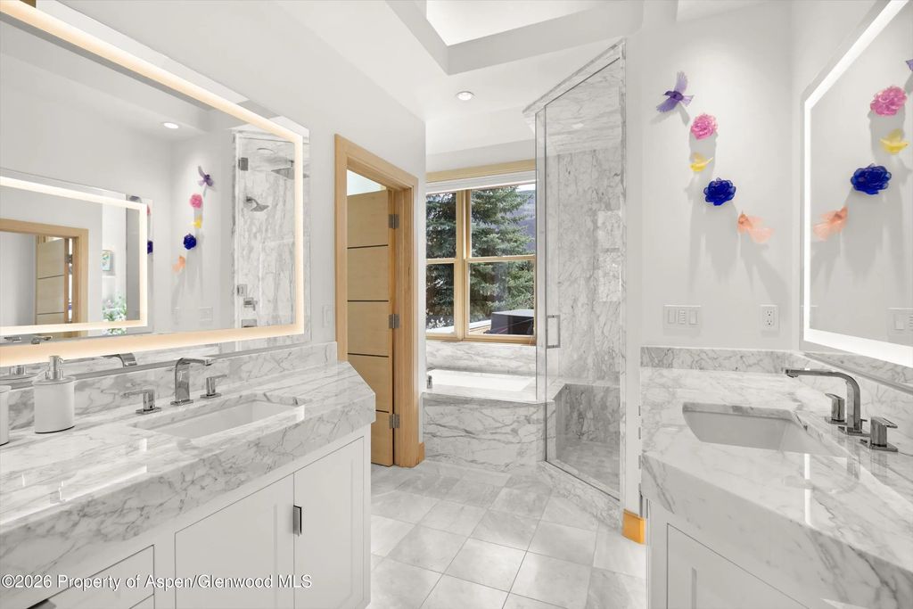 9 of 27 - 204 N Monarch Street, Aspen, CO
