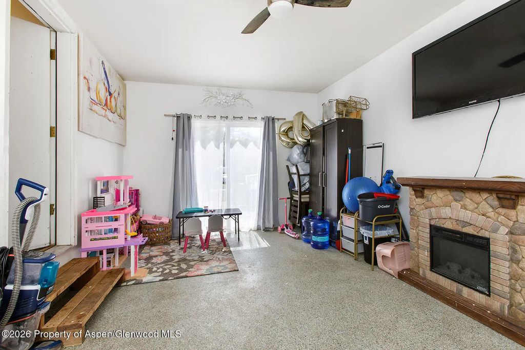 21 of 30 - 1420 Orchard Avenue, Silt, CO
