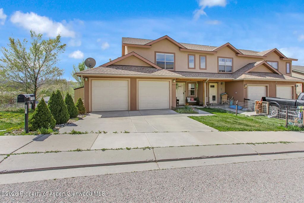 1 of 30 - 2013 Ballard Avenue, Silt, CO