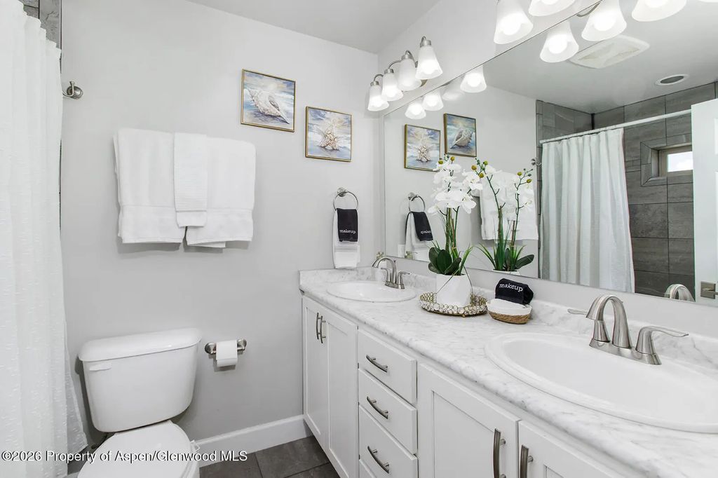 11 of 30 - 2013 Ballard Avenue, Silt, CO
