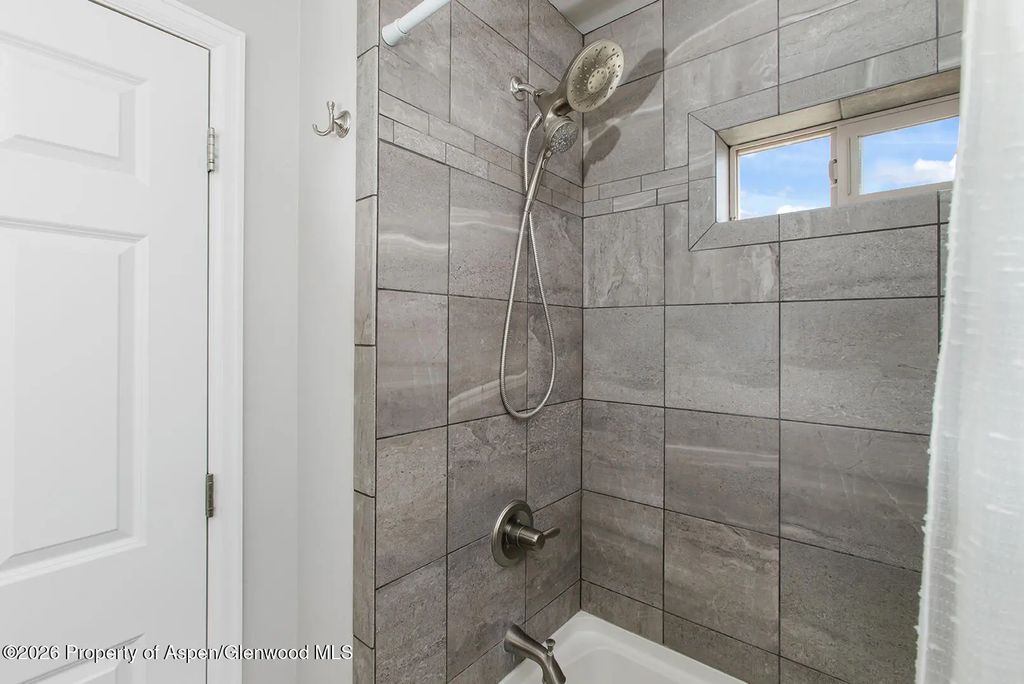 19 of 30 - 2013 Ballard Avenue, Silt, CO
