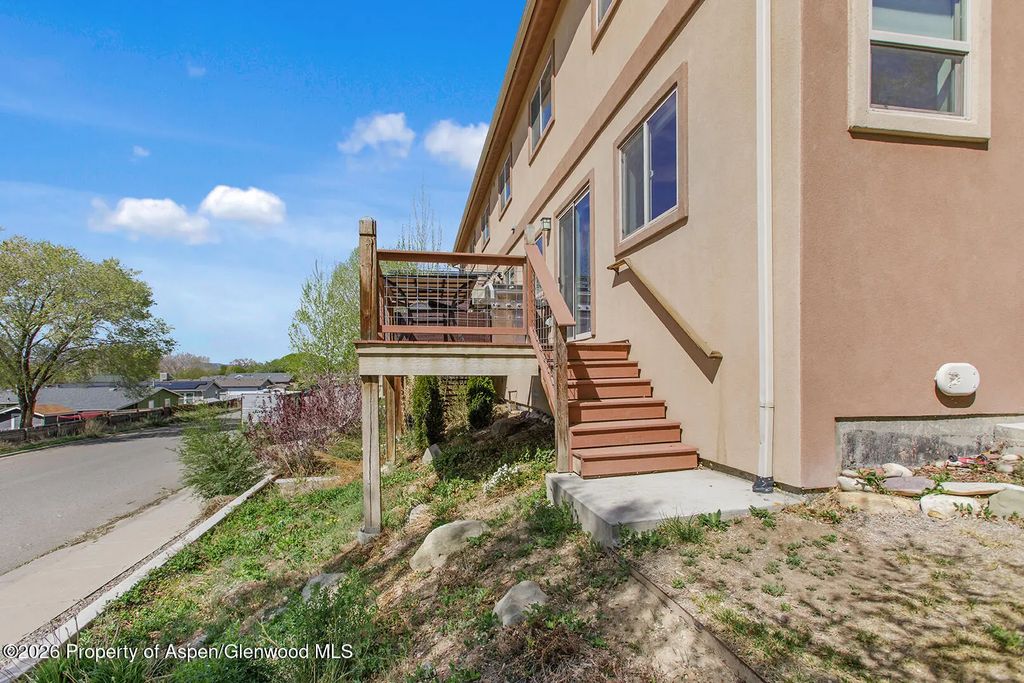 23 of 30 - 2013 Ballard Avenue, Silt, CO