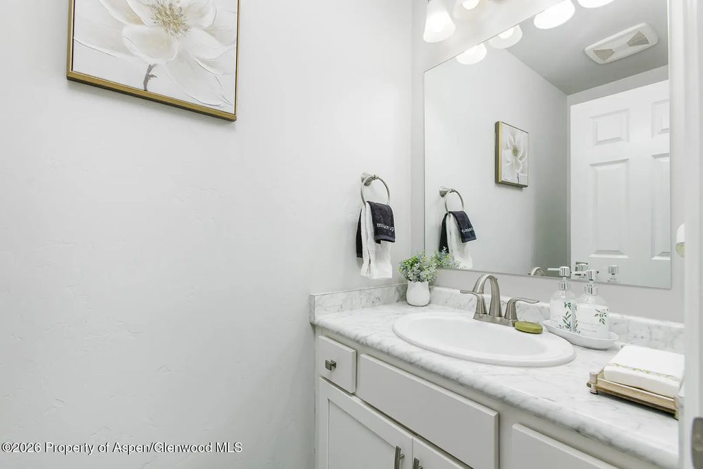 6 of 30 - 2013 Ballard Avenue, Silt, CO