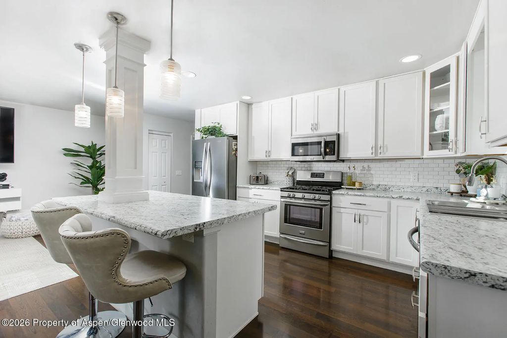 8 of 30 - 2013 Ballard Avenue, Silt, CO