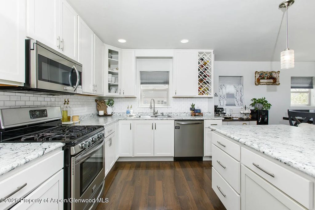 9 of 30 - 2013 Ballard Avenue, Silt, CO