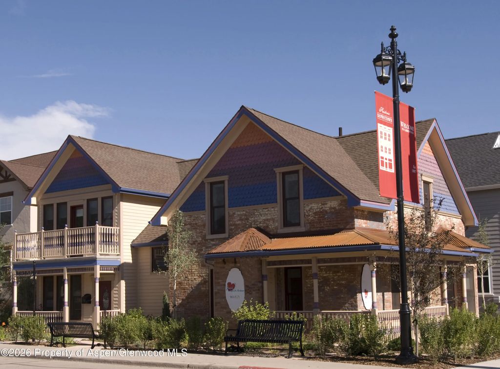 1 of 47 - 711 Main Street, Carbondale, CO