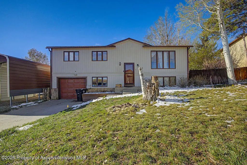 1 of 29 - 2014 E 9th Street, Craig, CO