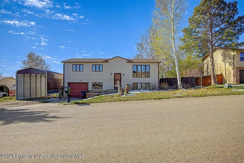 27 of 29 - 2014 E 9th Street, Craig, CO