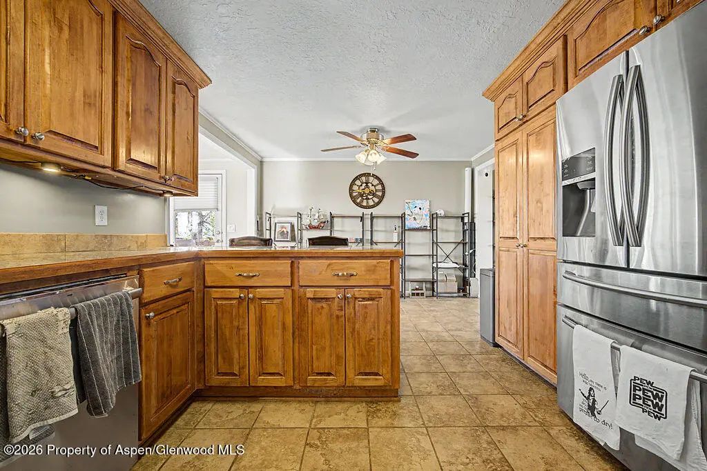5 of 29 - 2014 E 9th Street, Craig, CO