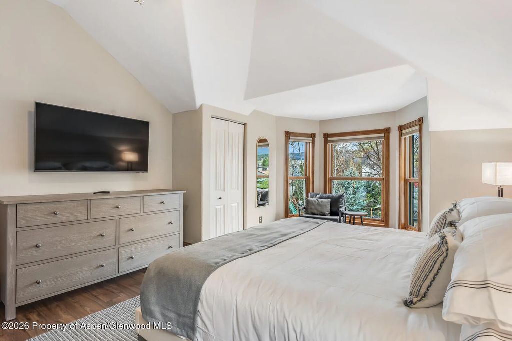 28 of 32 - 85 N 8th Street, Carbondale, CO