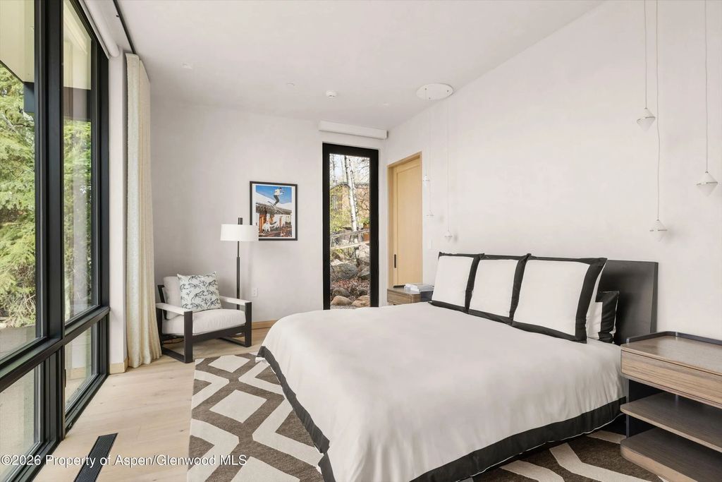 15 of 23 - 323 E Reds Road, Aspen, CO