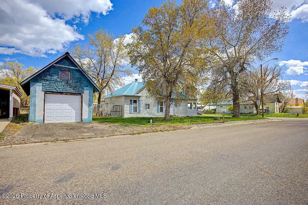 7 of 36 - 605 Lincoln Street, Craig, CO